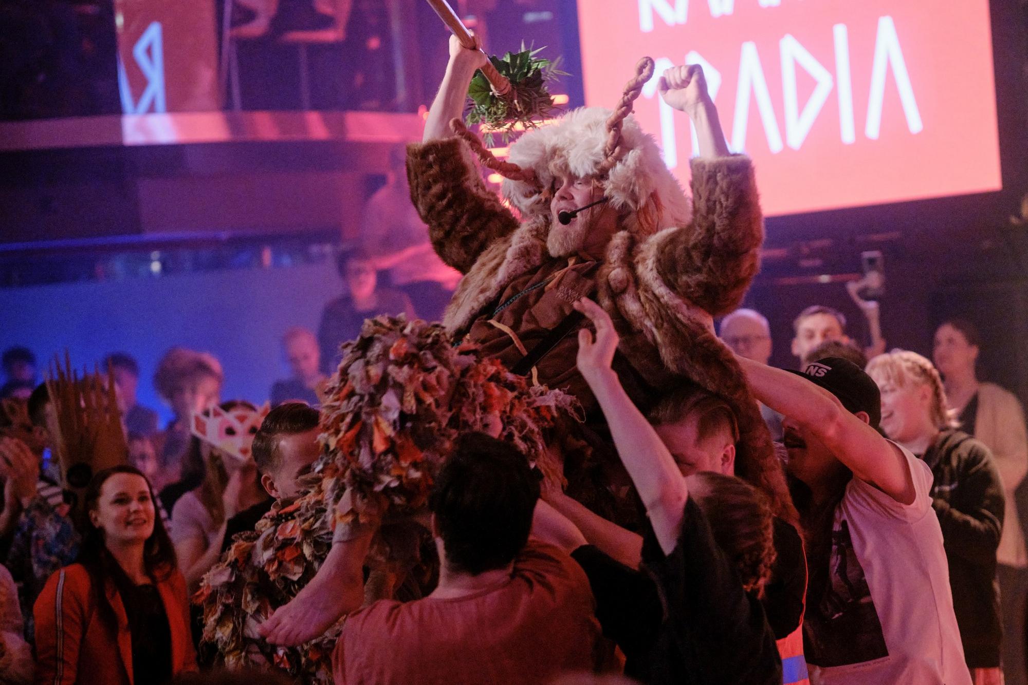 Folkoren tähtitapahtuma Folklandia oli alusta loppuun kansanmusiikin ja -tanssin juhlaa 